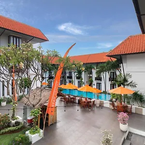 Отель Harris Kuta Tuban Bali ****