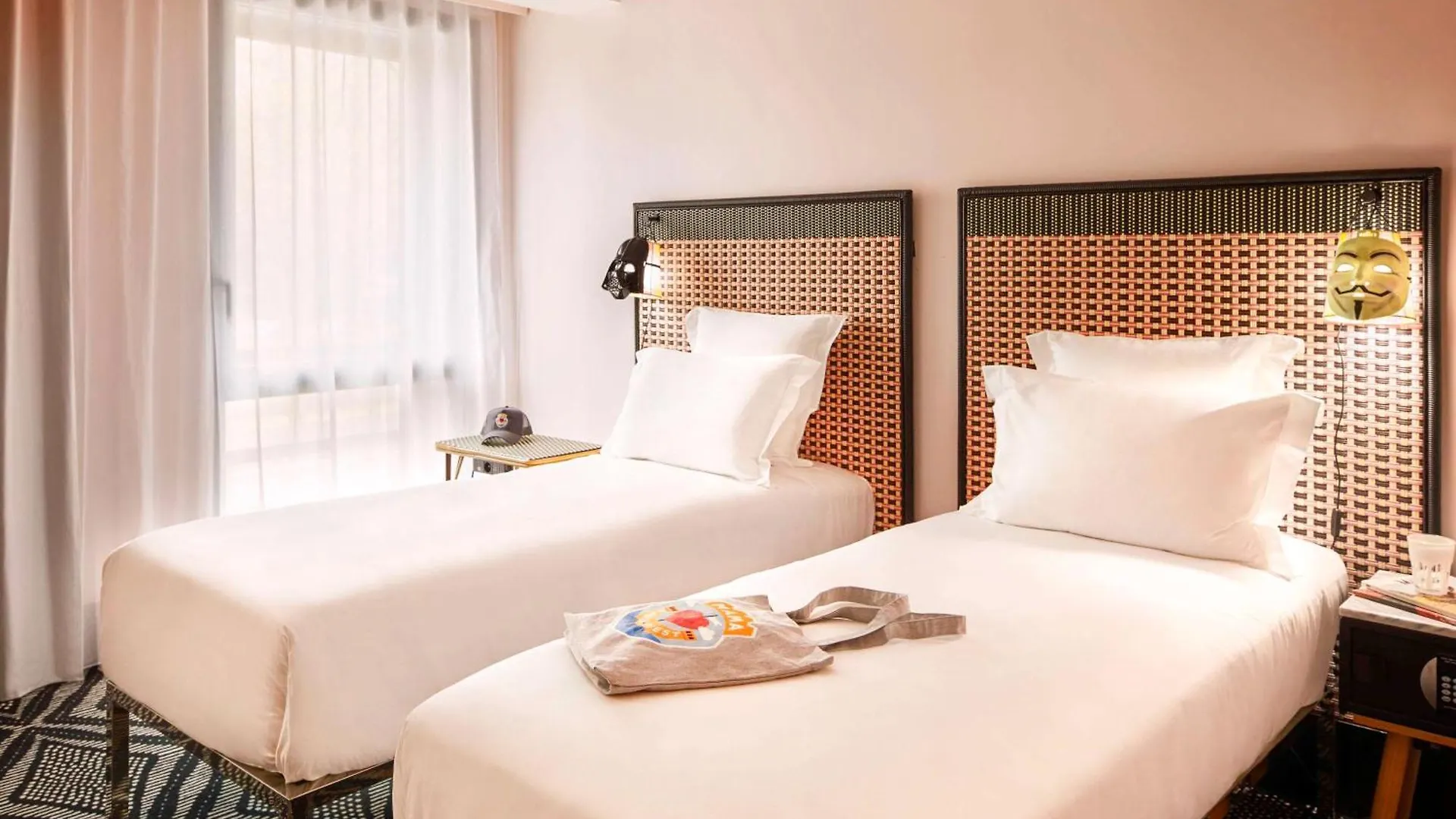 Hotel Mama Shelter Paris West 3*,  France