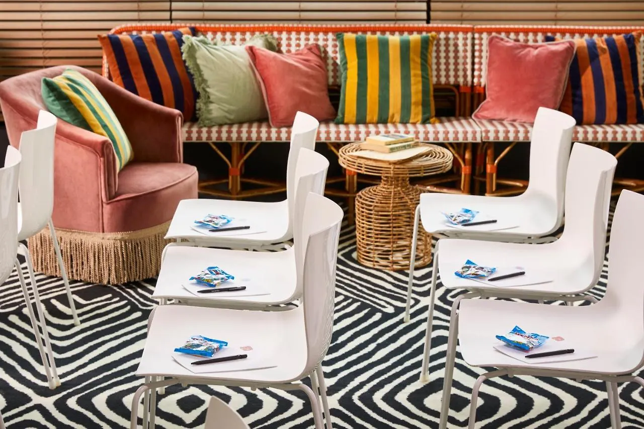 Mama Shelter Paris West Hotel