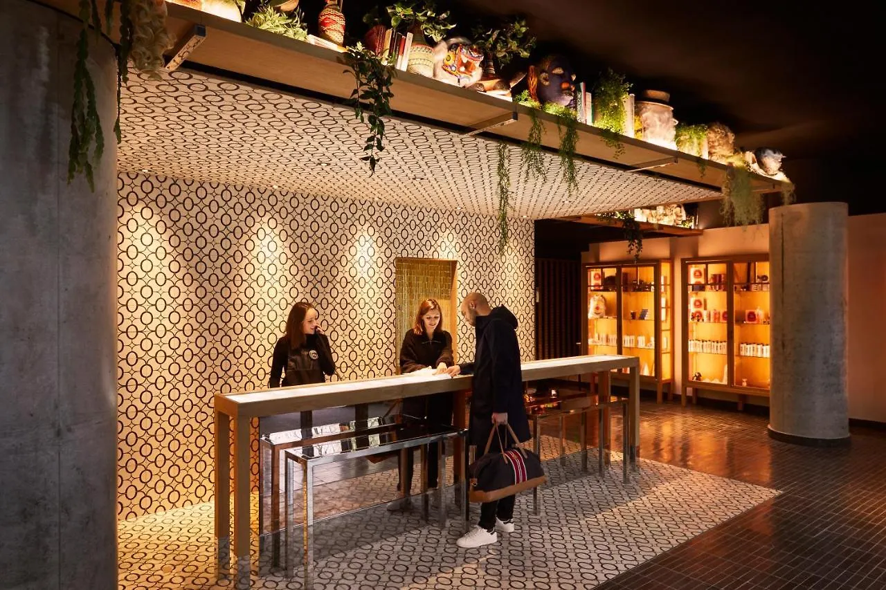 Hotel Mama Shelter Paris West 3*,